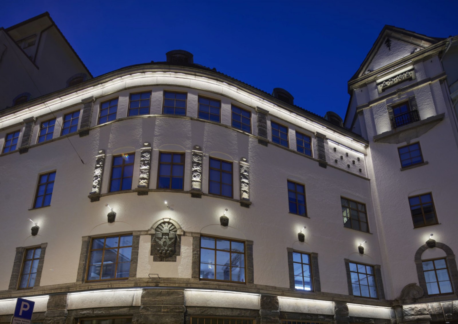<h1>Fasadebelysning på Markeveien i Bergen</h1><h4>2 pris i Norsk Lyspris 2021</h4>